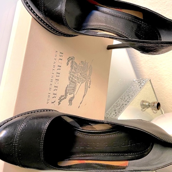 BURBERRY “Bridle” Black Arlington Platform Pumps - Picture 10 of 15